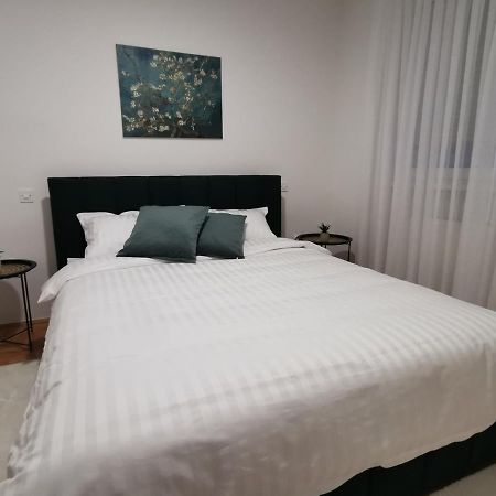 Family Apartment Тузла Екстер'єр фото