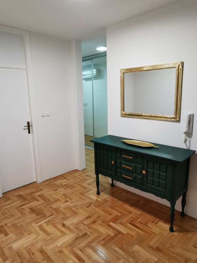 Family Apartment Тузла Екстер'єр фото