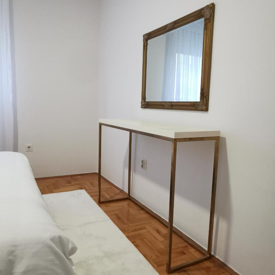 Family Apartment Тузла Екстер'єр фото